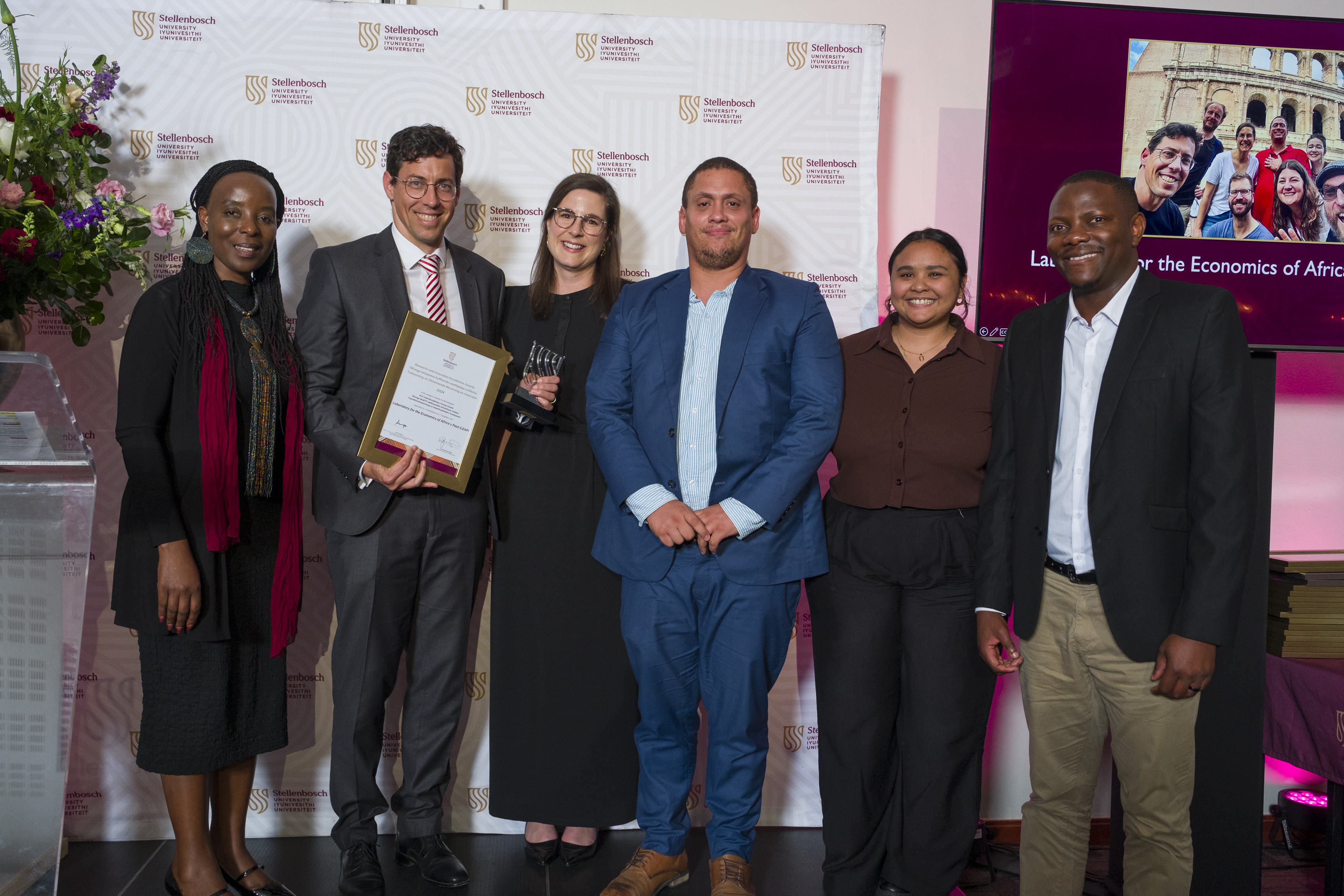 Vice-Rector Interdisciplinary Research Prize